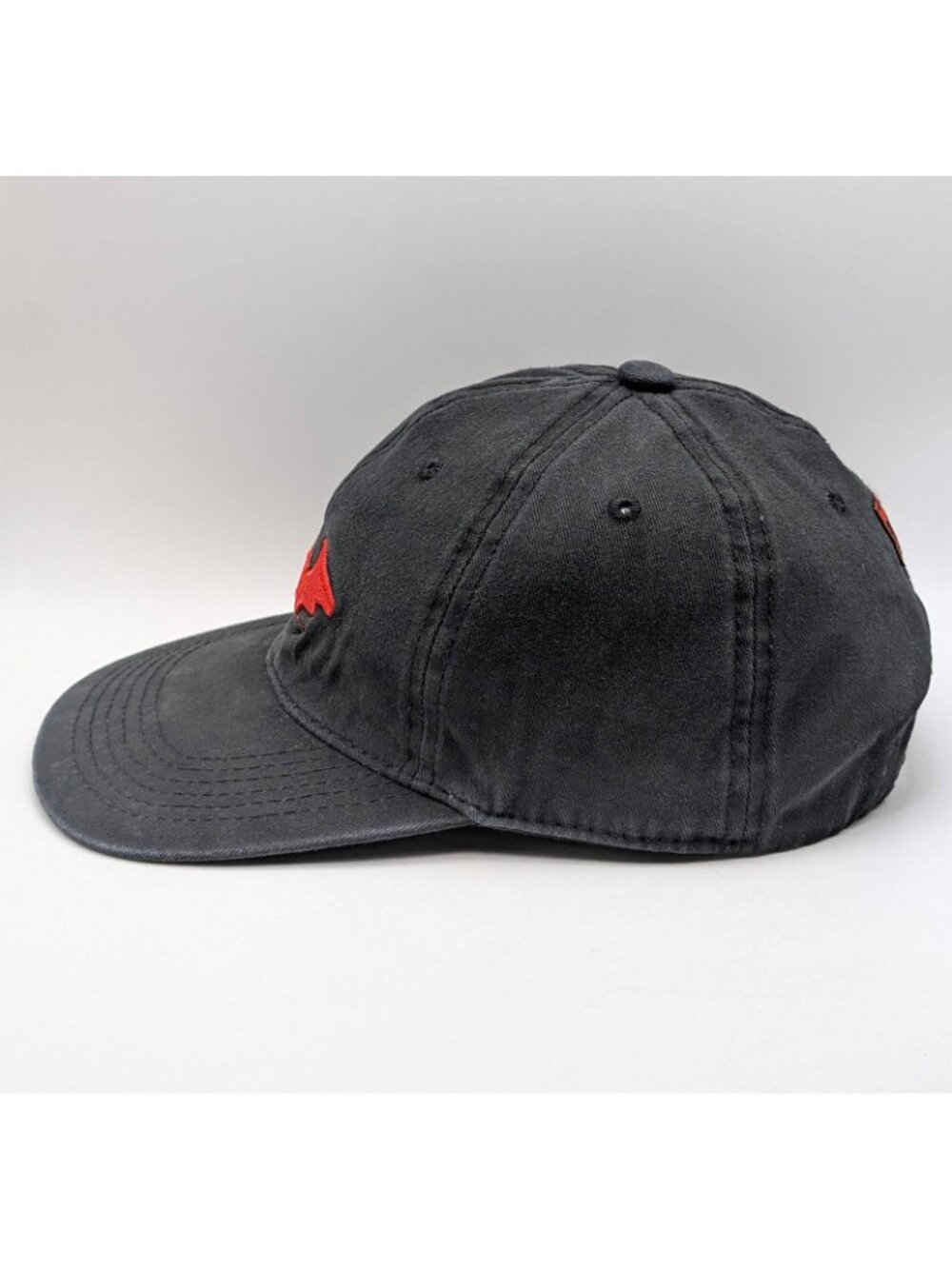 THE BATMAN Black Adjustable Strap Back Dad Hat Cap Red Bat Logo DC Comics Movie - Picture 3 of 5